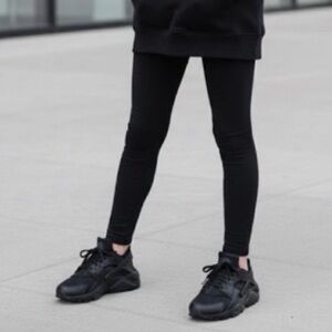 🖤NIKE Air Huarache’s🖤